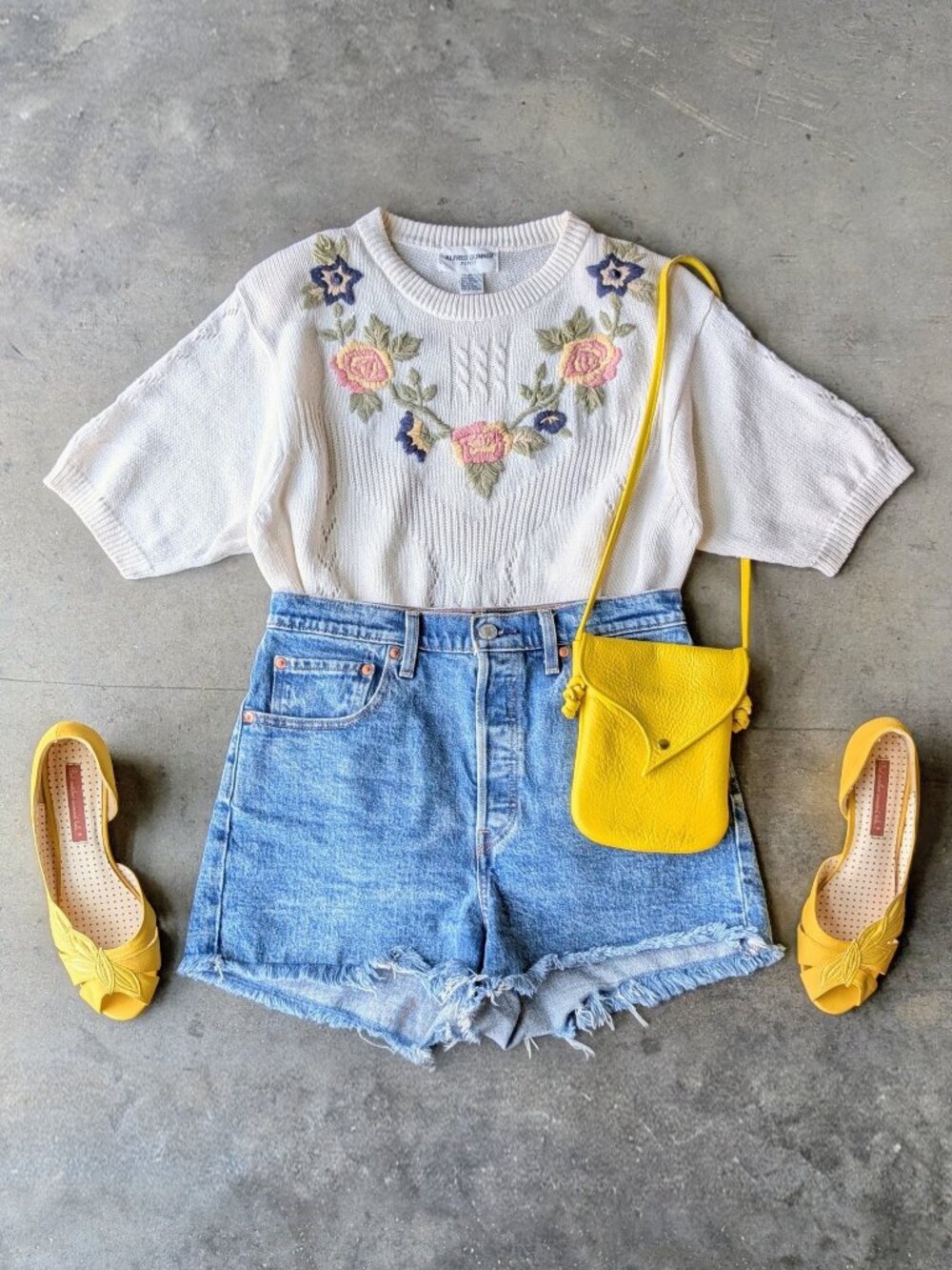 Vintage Coastal Grandma Floral Embroidered Short Sleeve White Knit Top large